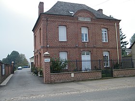 Mairie de Maizicourt, Somme, Fr.JPG