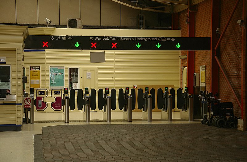 File:Marylebone station MMB 16.jpg