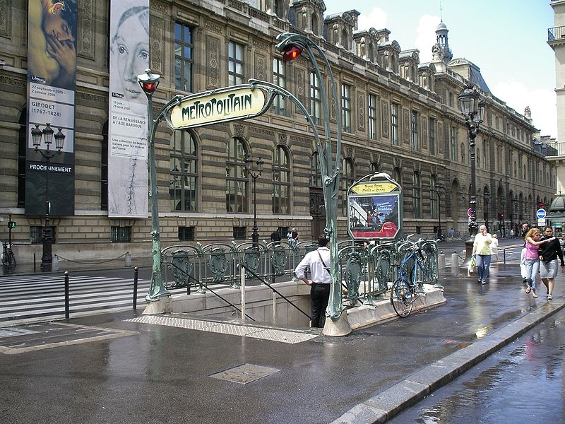 File:Metro palais royal guimard3.jpg