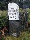 Penistone Yolu üzerinde Handsome Cross yakınında kilometre taşı - geograph.org.uk - 111334.jpg