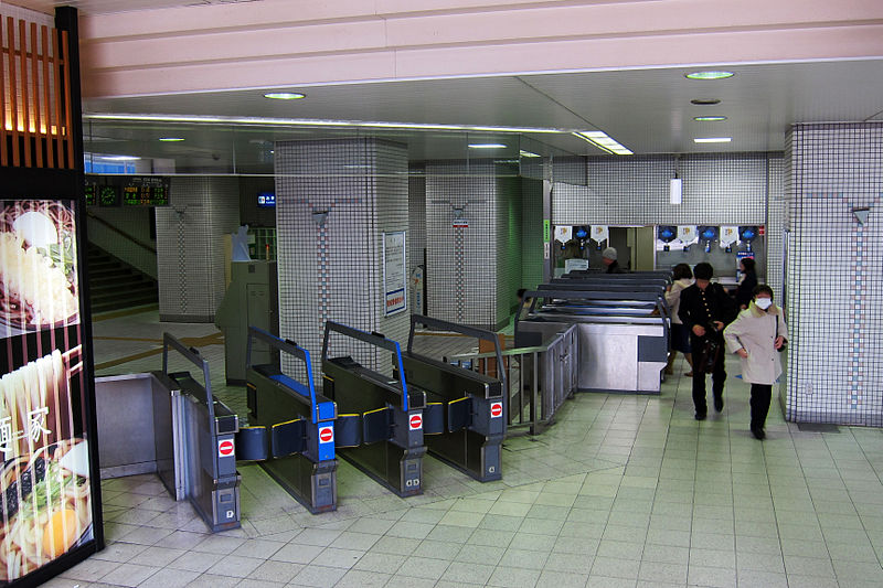 File:Momodani Station03-r.jpg