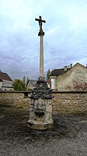 Croix de Montigny-sur-Aube.