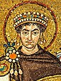 Византийский император Юстиниан I (527–565) ещё при жизни изображён с нимбом. Мозайка в Сан-Витале в Равенне (Италия)