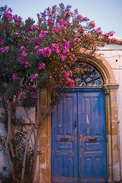 File:Nicosia door.jpg