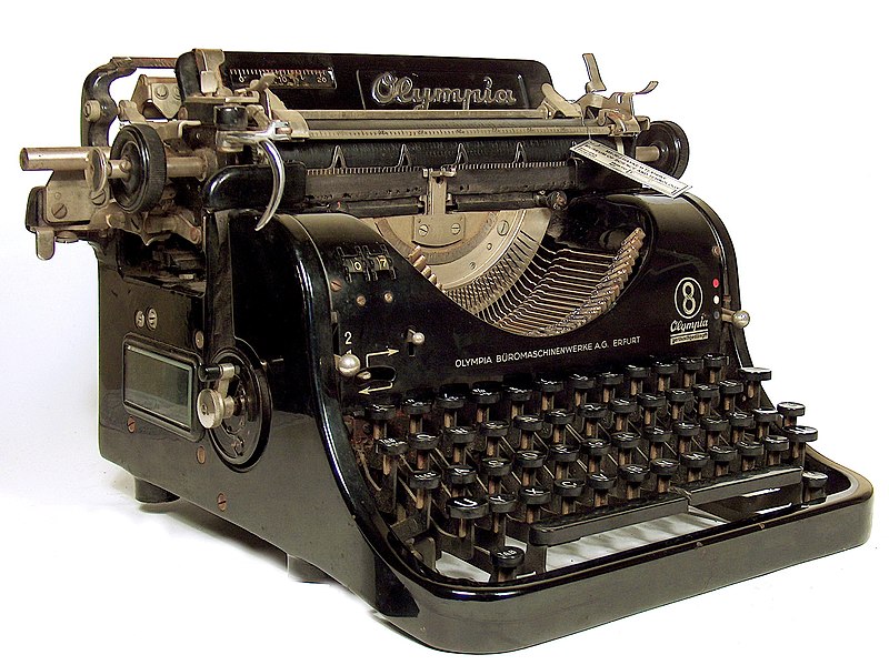 File:Olympia typewriter model 8 side view.jpg