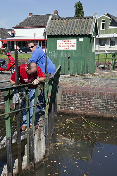 File:Open draaien van rinketten - Musselkanaal - 20532404 - RCE.jpg