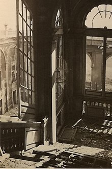 Damage to the Palazzo Reale in 1944 Palazzo Reale di Genova dopo i bombardamenti.jpg