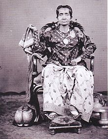 Siti Aisyah We Tenriolle around 1870. Photo by Hendrik Veen. PancanaToa.jpg