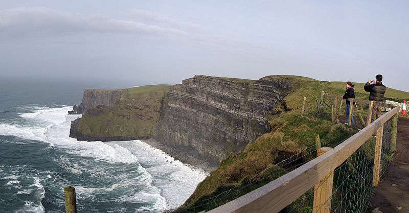 File:Pano 4184 -1024-Cliffs of Moher.jpg