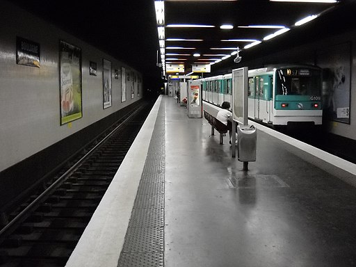 Paris metro - Boulogne-Jean Jaurs - 3