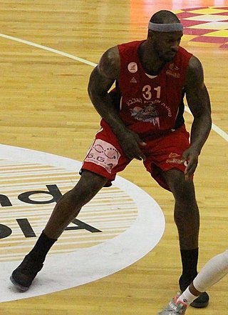 <span class="mw-page-title-main">Murphy Holloway</span> American basketball player