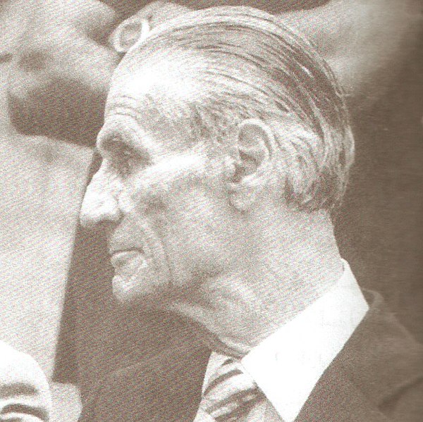 File:Pierre Gemayel MaroPoli.jpg