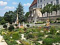 * Nomination Pomeranzen garden below the castle in Leonberg, Southern Germany --Harke 19:03, 28 November 2015 (UTC) * Promotion Good quality -- George Chernilevsky 20:05, 28 November 2015 (UTC)