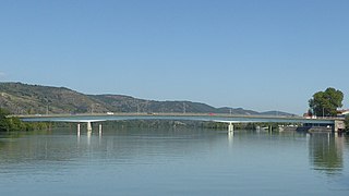 Die 236 m lange Rhônebrücke bei Saint-Vallier