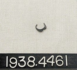 Silver Ring, Yale University Art Gallery, inv. 1938.4461