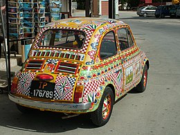 A Fiat 500 from Trapani, painted in the traditional style Sizilianischer Auto.jpg