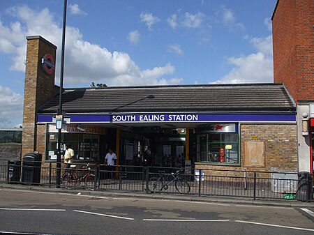 South Ealing stn building