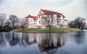 Castillo de Szydłowiec (1470-1480, rec. 1509-1532, 1619-1629)