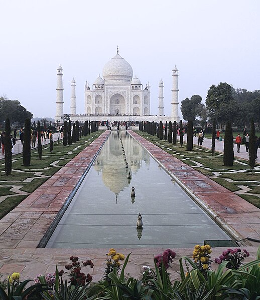 File:Taj Mahal (2424564538).jpg