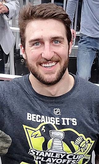 <span class="mw-page-title-main">Tanner Glass</span> Canadian ice hockey player (born 1983)