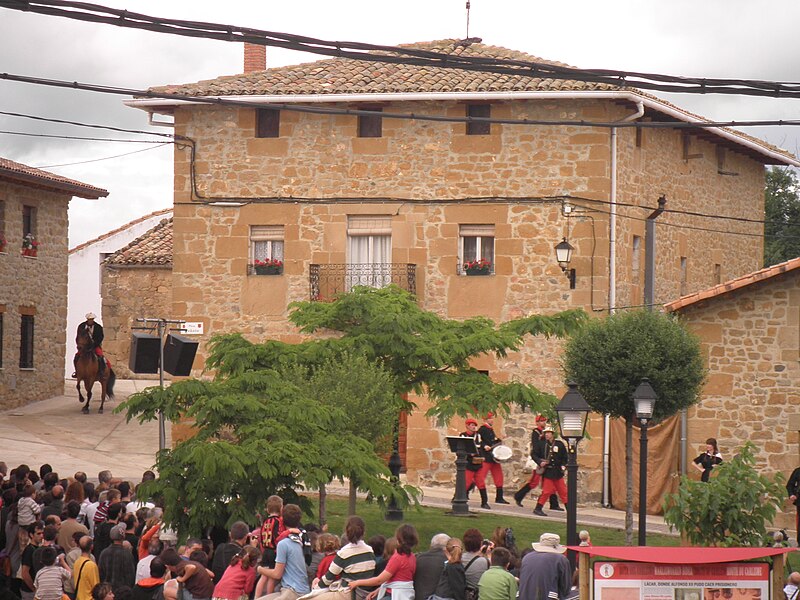 File:Teatralización "La Batalla de Lácar" Antzezpena (4776836477).jpg