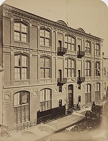 Tenth Street Studio Building at 51 West 10th Street between Fifth and Sixth Avenues in New York City, photographed in 1870 Tenth Street Studio Building, 51 West 10th Street between Fifth and Sixth Avenues, New York, New York LCCN2014645393 (cropped).jpg