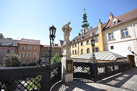 Tập_tin:The_Old_Town_of_Bratislava_(10267450365).jpg