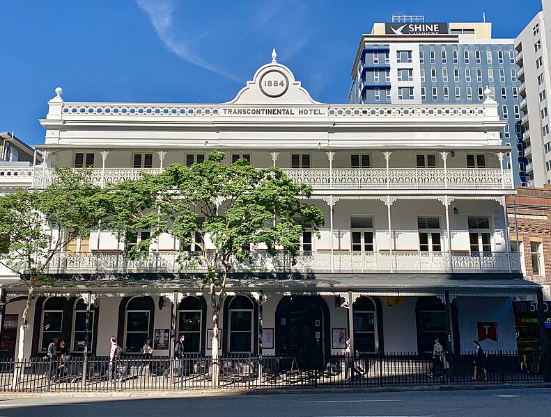 File:Transcontinental Hotel, Brisbane, Queensland.jpg