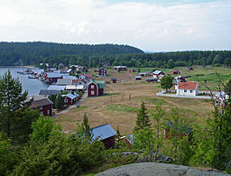 Trysunda med kapellet til højre