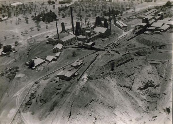 Tsumeb open cast pit, buildings and railway about 1931