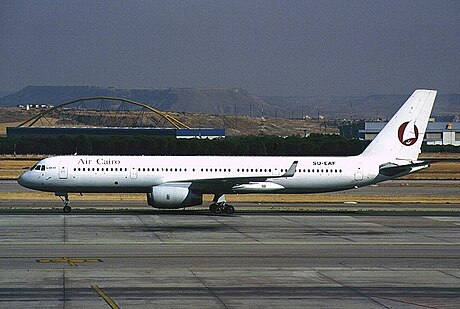 File:Tupolev Tu-204-120, Air Cairo AN0115067.jpg