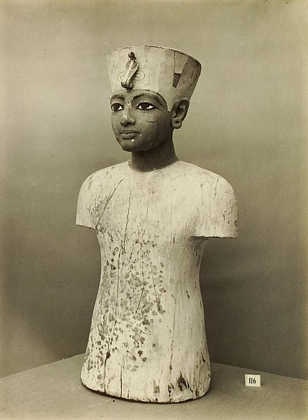 File:Tutankhamun tomb photographs 4 326.jpg