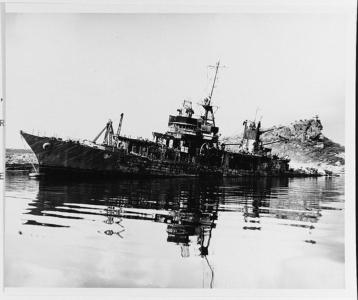 File:USS Erie (PG-50) salvage 2 December 1942 2.jpg