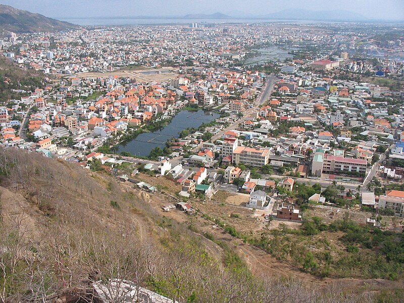 File:Vũng Tàu, from above.jpg