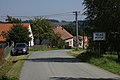 Čeština: Hlavní cesta a začátek vesnice Velká Rovná, kraj Vysočina English: Main road with the town limit of Velká Rovná, Vysočina Region, CZ