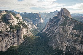 Vue du canyon Tenaya depuis Glacier Point en 2015.