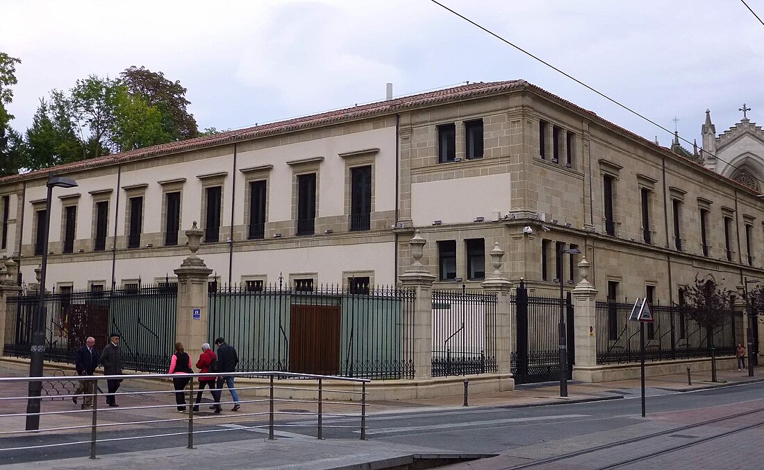 File:Vitoria - Parlamento Vasco.jpg