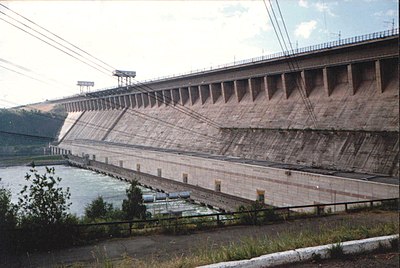 Wasserkraftwerk-Bratsk.jpg