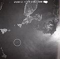 Το Γιαμάτο στις 09:47 στις 6 Απριλίου 1945, ώρες πριν αναχωρήσει για την τελική του αποστολή . Το Μασίμα φαίνεται πάνω στα αριστερά