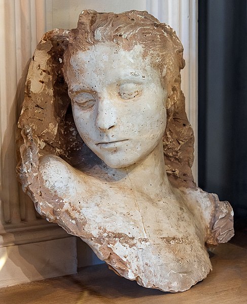 File:(Gaillac) Anaïs endormie (le sommeil) - Jean-Jules Pendaries - Musée des Beaux-Arts de Gaillac.jpg