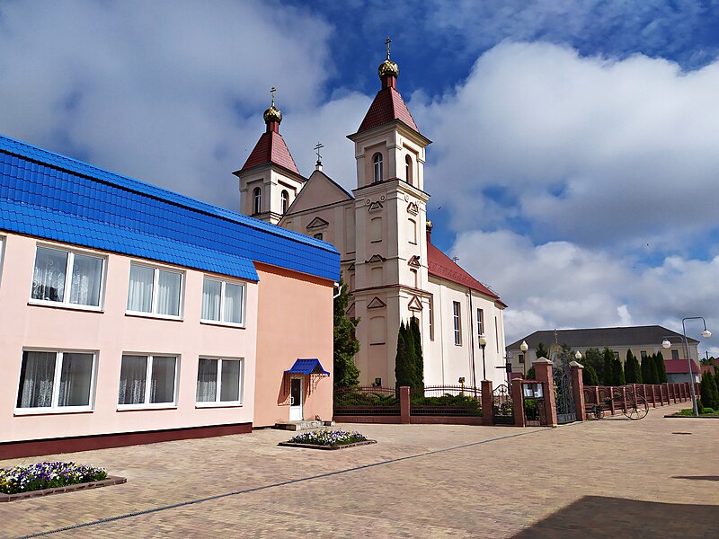 File:Православный храм, Клецк, Беларусь.jpg