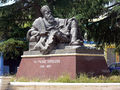Monumento a Ali Pachá en Tepelena, obra de Muntaz Dhrami