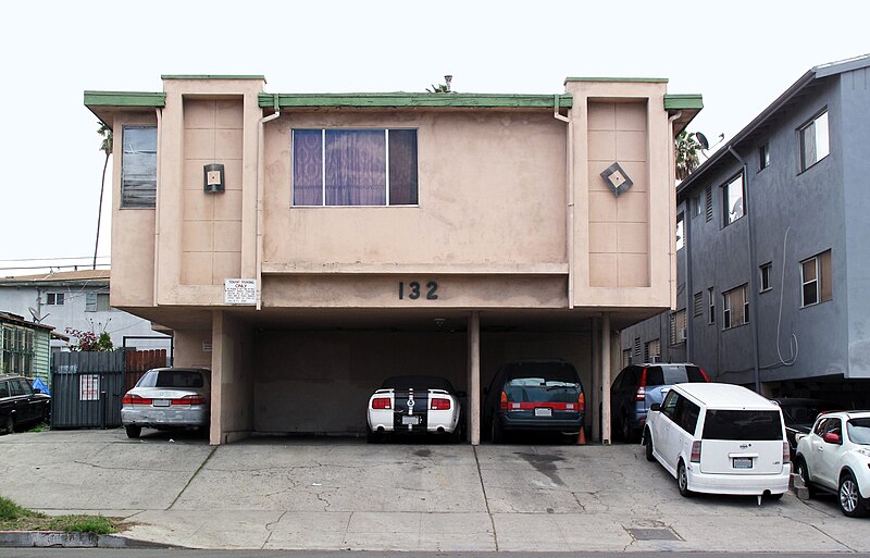 File:132 N Normandie, Los Angeles.jpg