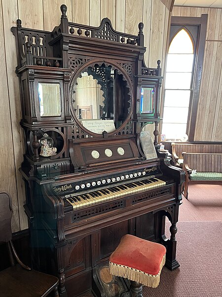 File:1906 Crawfordsville AME Organ.jpg