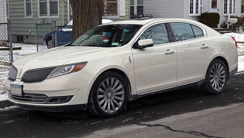 File:2013 Lincoln MKS AWD facelift, front view.jpg