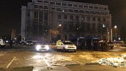 Миниатюра для Файл:2017 Romanian protest - police.jpg