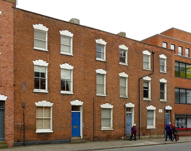 File:25, 27 and 29, Worcester Street, Gloucester - geograph.org.uk - 6091312.jpg