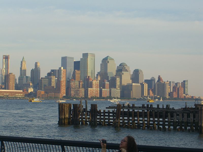 File:7.4.10ManhattanFromSinatraParkByLuigiNovi3.jpg