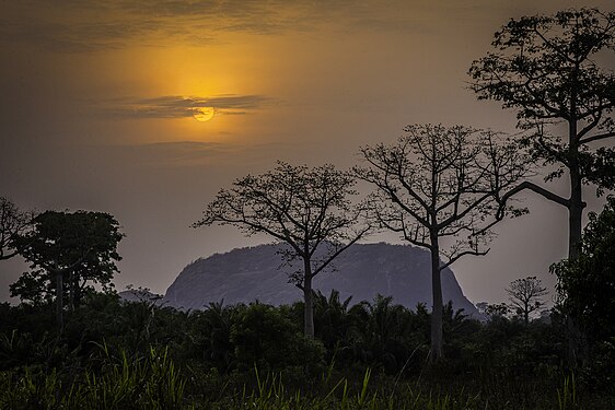 Sunset over the Adaklu mountain in the Volta Region Author: Kradolferp