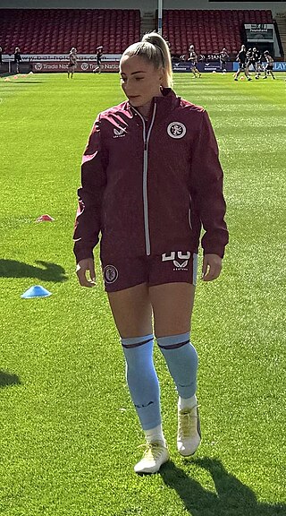 <span class="mw-page-title-main">Adriana Leon</span> Canadian soccer player (born 1992)